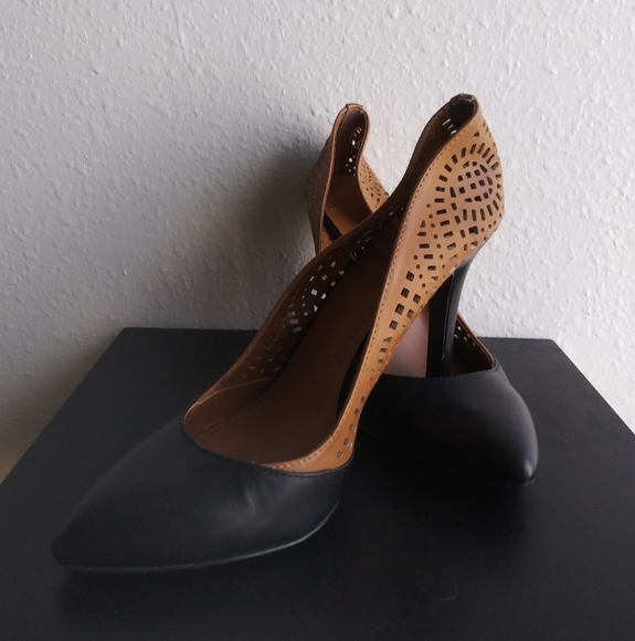 BCBGeneration high heeled shoes - Picture 1 of 3